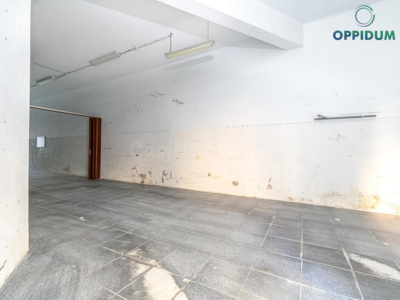 Local diáfano de 108 m2 en Tomás Alonso, Vigo - foto 4