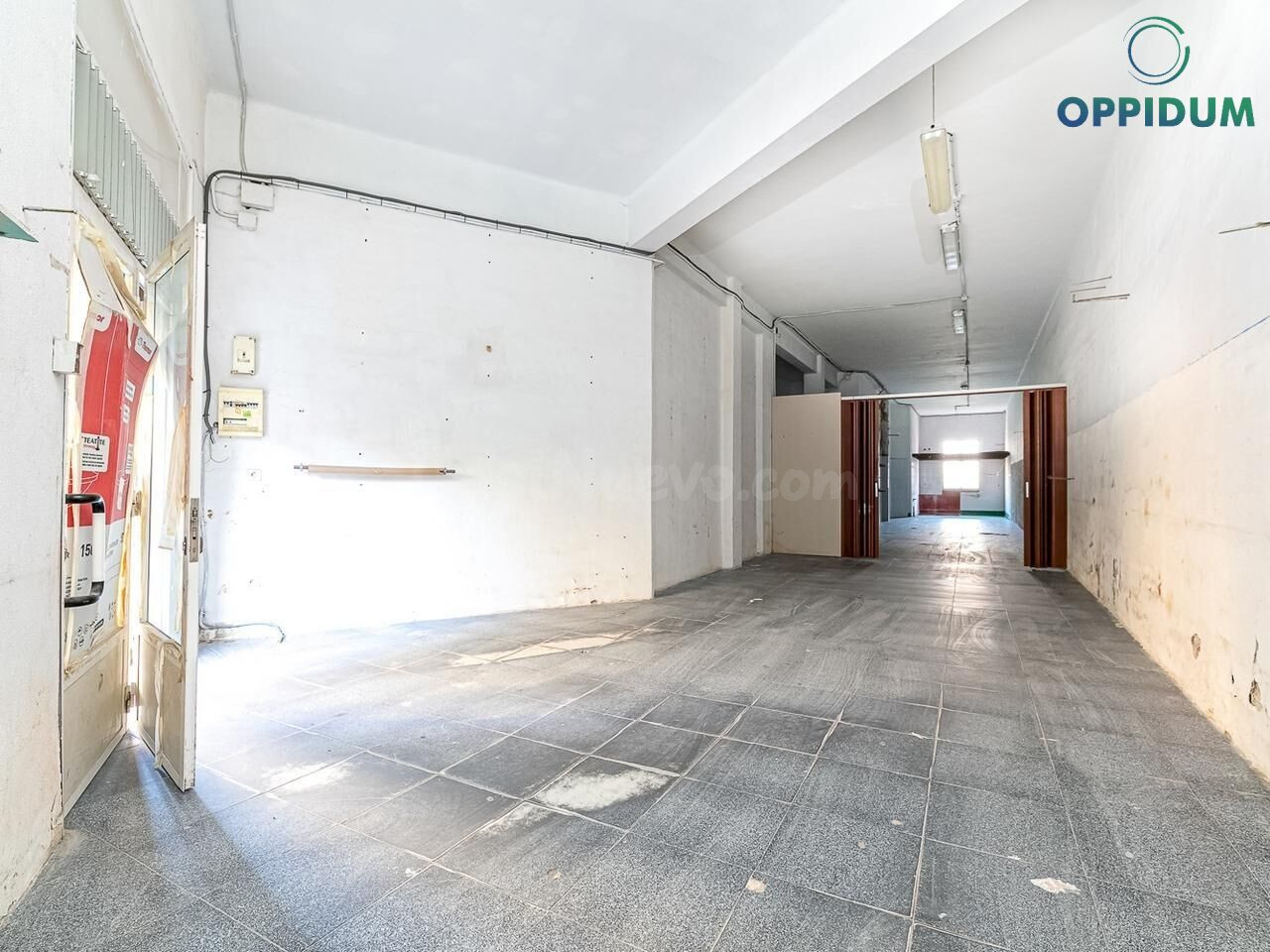 Local diáfano de 108 m2 en Tomás Alonso, Vigo - foto 5