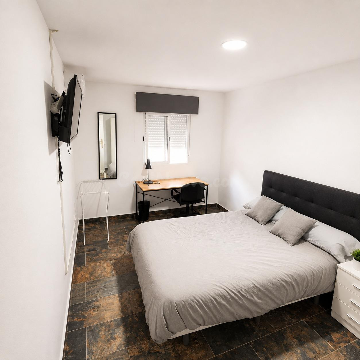 GASTOS INCLUIDOS CERCA UCAM JAVALI VIEJO habitación