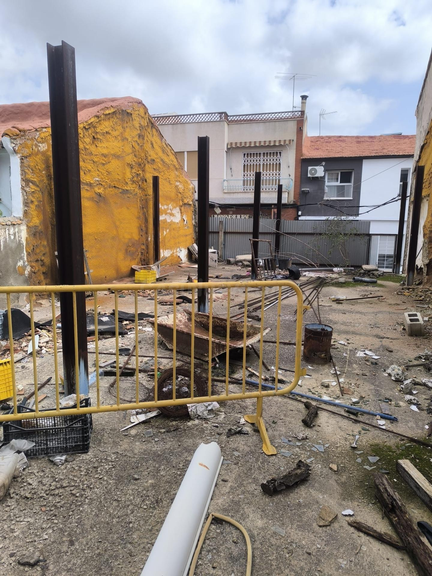 SE VENDE SOLAR URBANO EN CENTRO DE LA ÑORA - foto 4