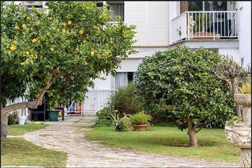 Increíble apartamento bellamente renovado, en una comunidad  - foto 3