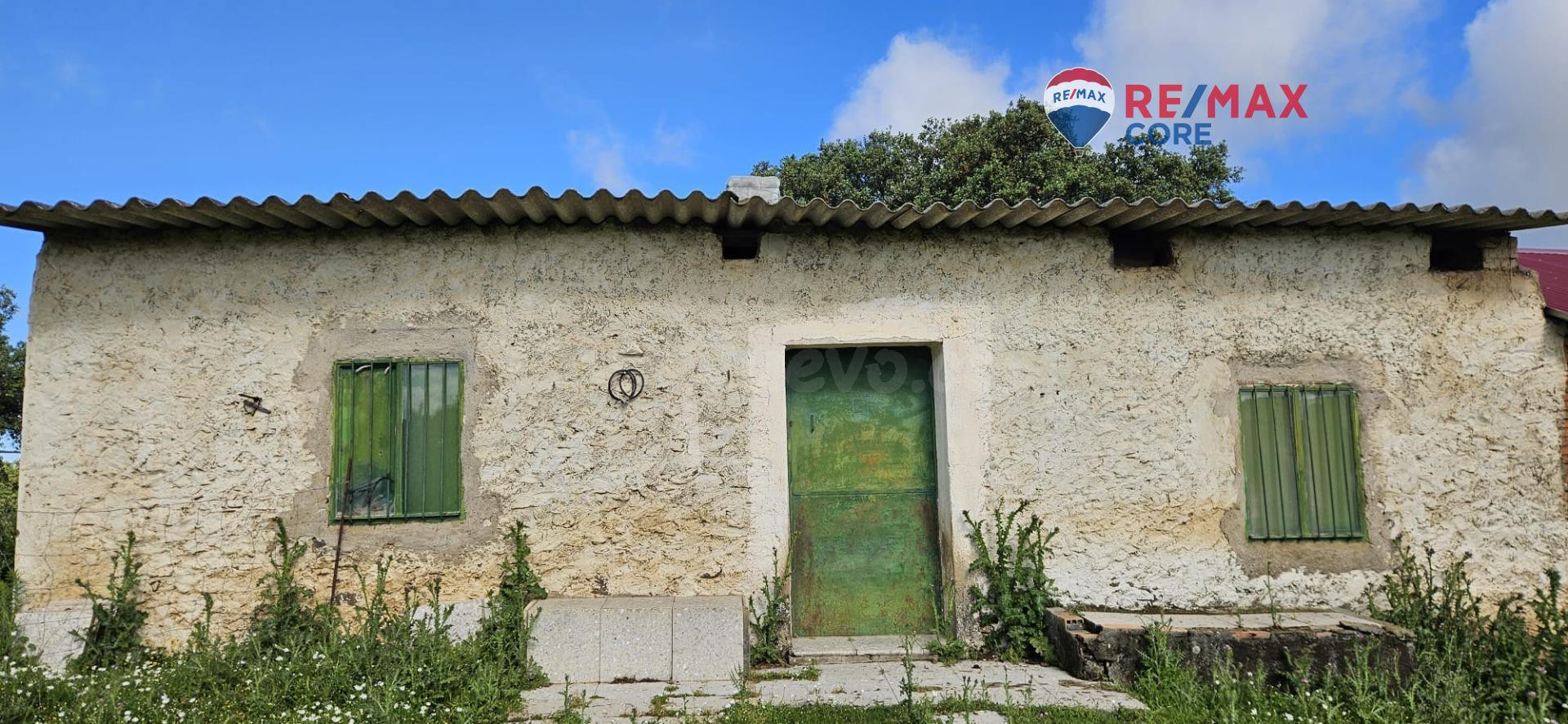 Finca de Recreo con Cortijo y Nave Ganadera - foto 4