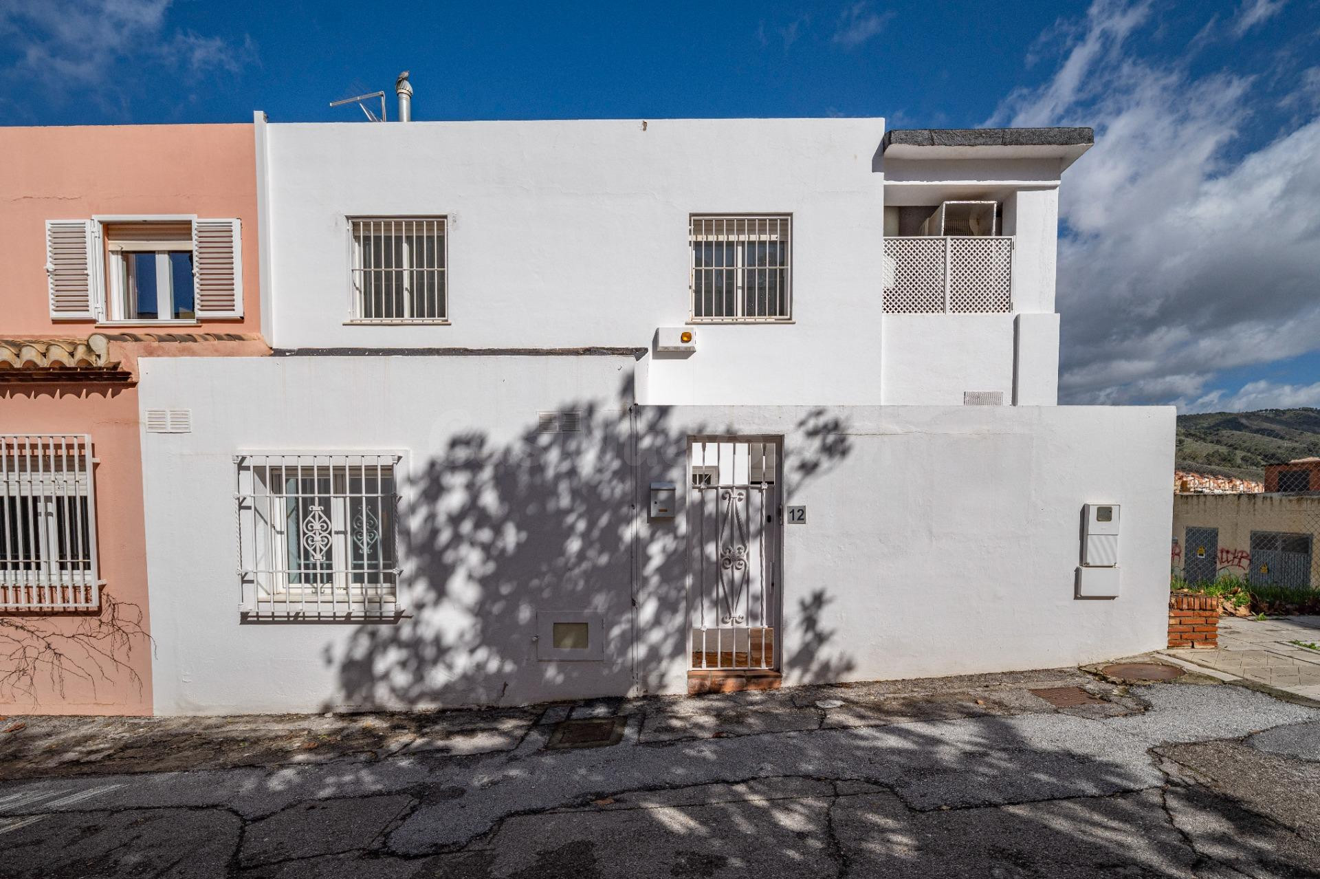 Exclusivo casa pareada en Urbanización El Serrallo - foto 4