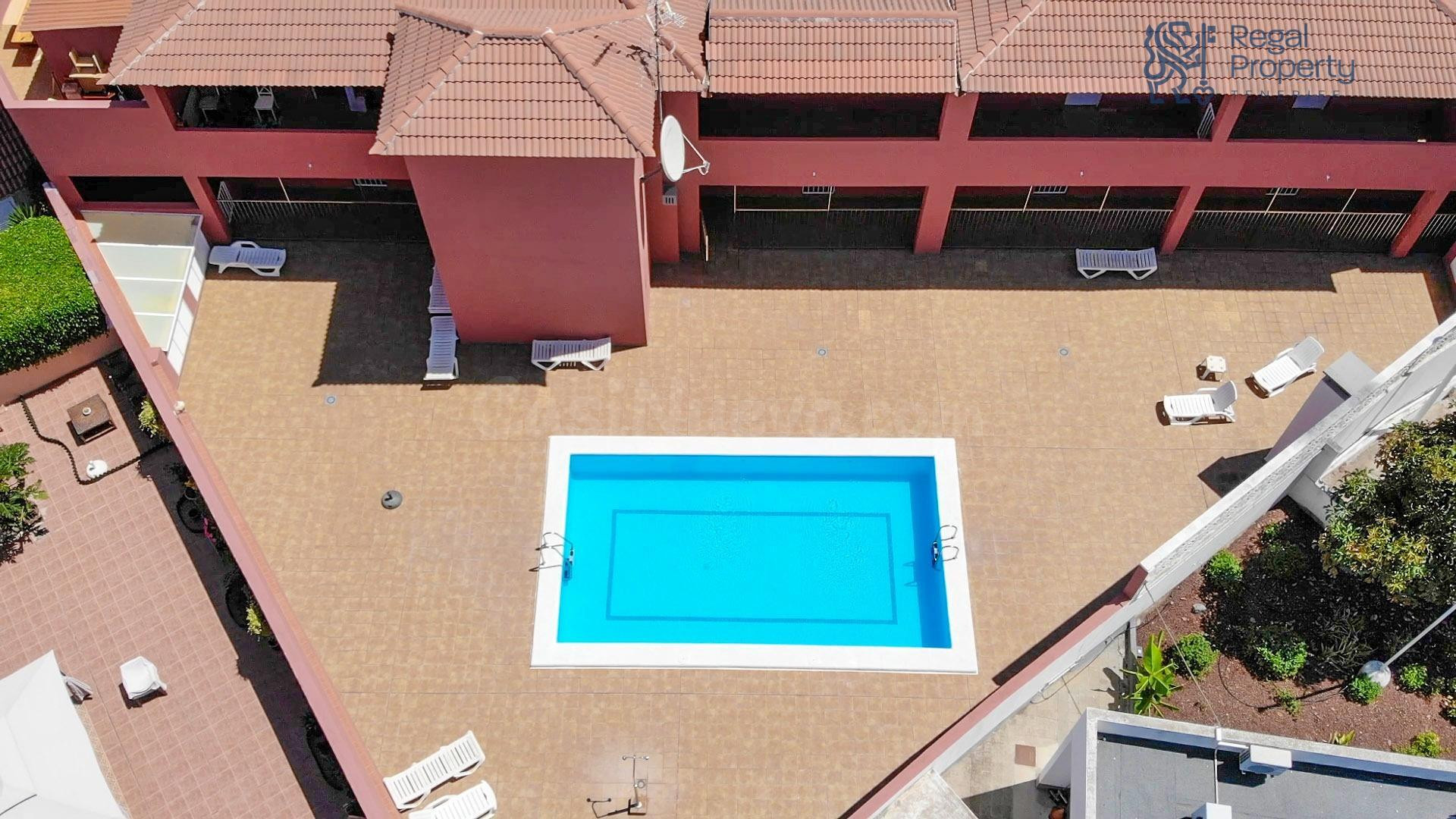 VENTA DE CÓMODO APARTAMENTO CON PLAZA DE GARAJE, EN EL PUERT - foto 3