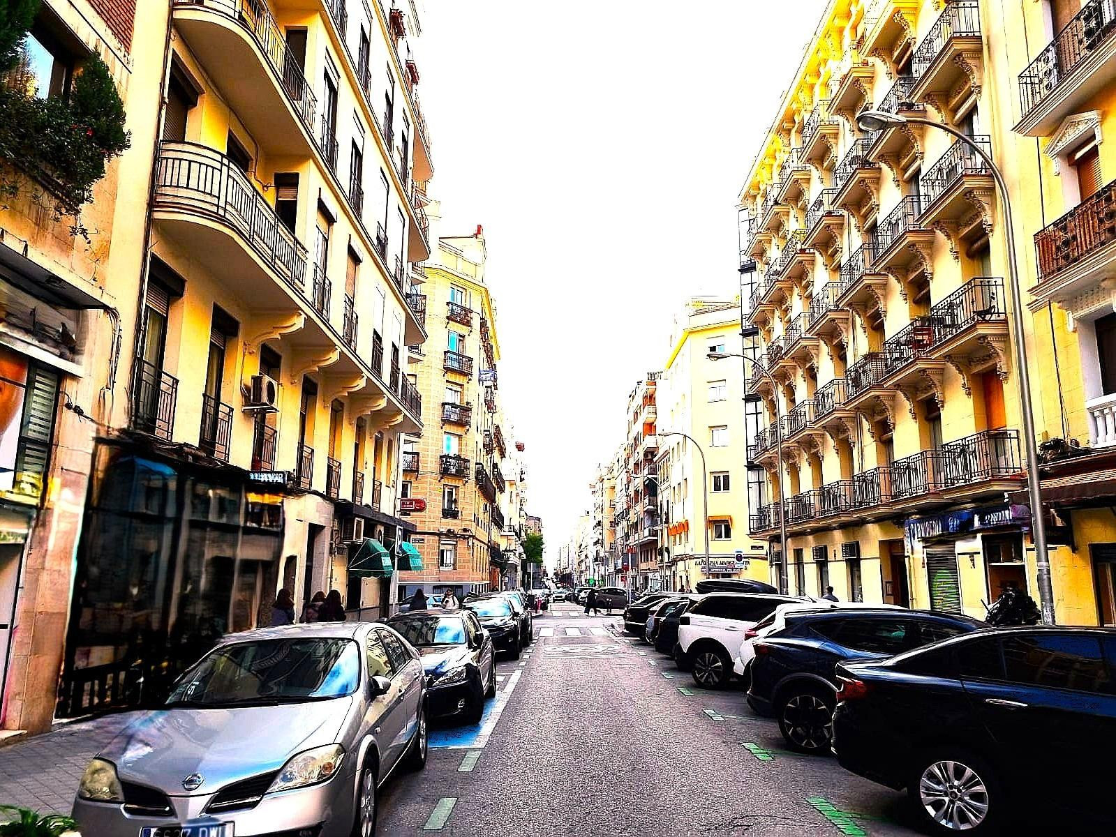 Plaza para coche pequeño en Trafalgar - foto 5