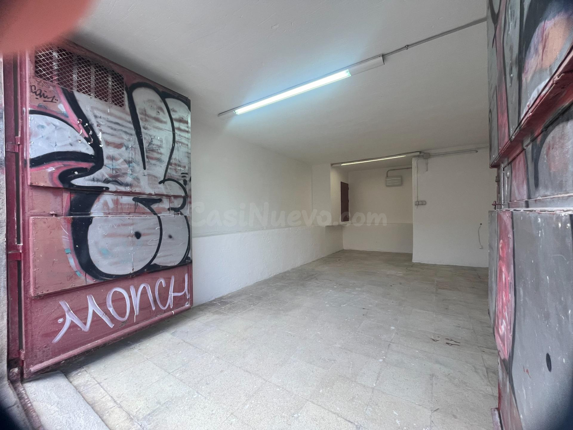 Se vende local-almacén totalmente diáfano - foto 2