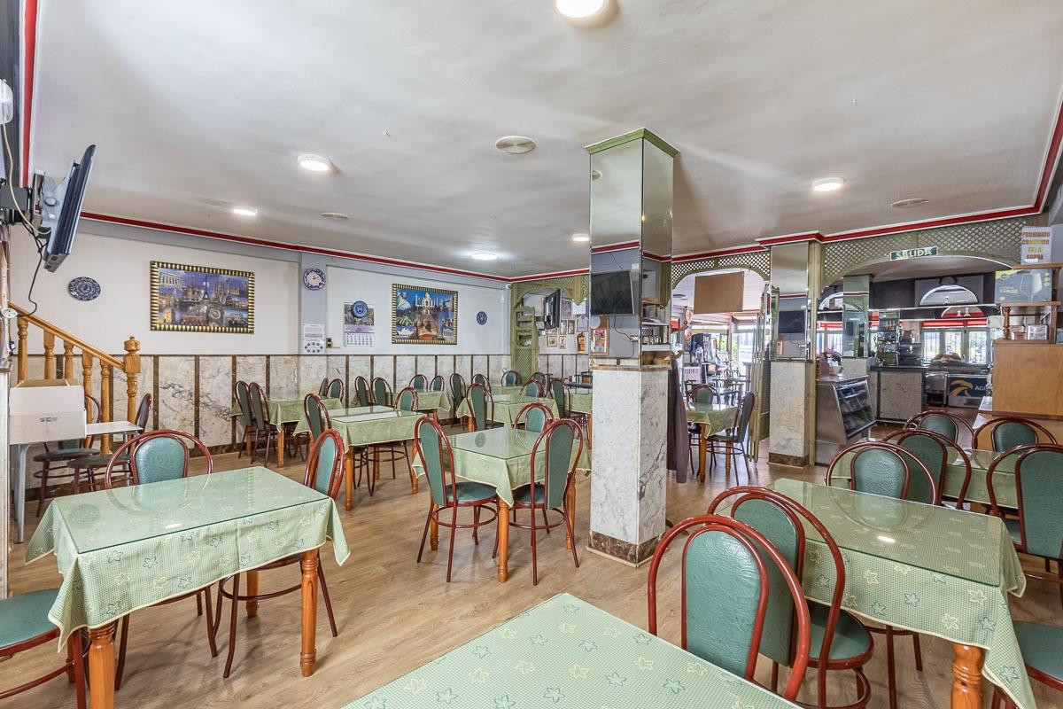 OPORTUNIDAD DE INVERSIÓN: RESTAURANTE EN FUNCIONAMIENTO + VI - foto 4