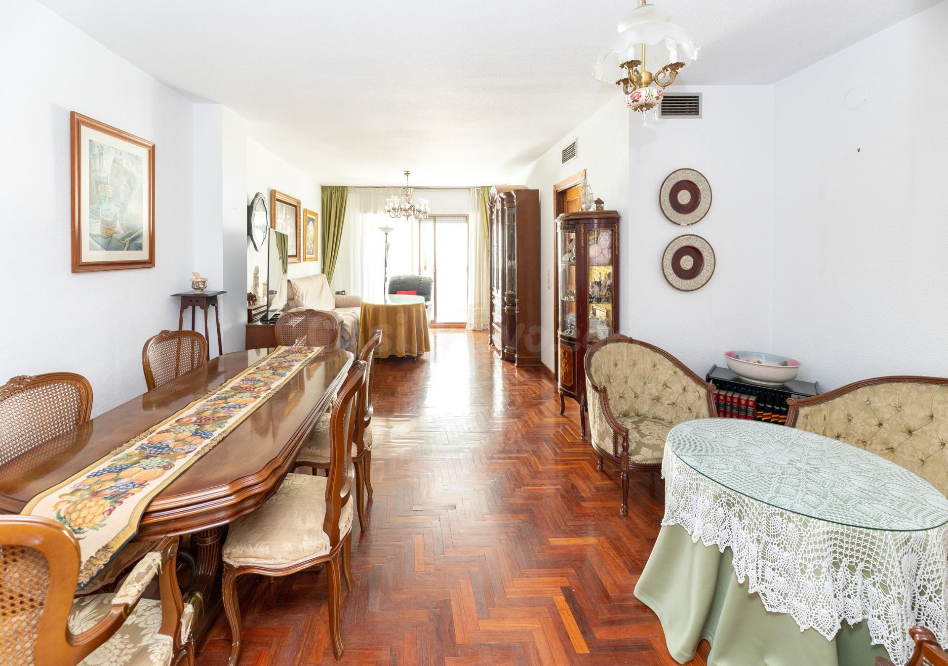 VIVIENDA EN ZONA CENTRO - ALHAMAR, CON PLAZA DE GARAJE Y CAL - foto 2
