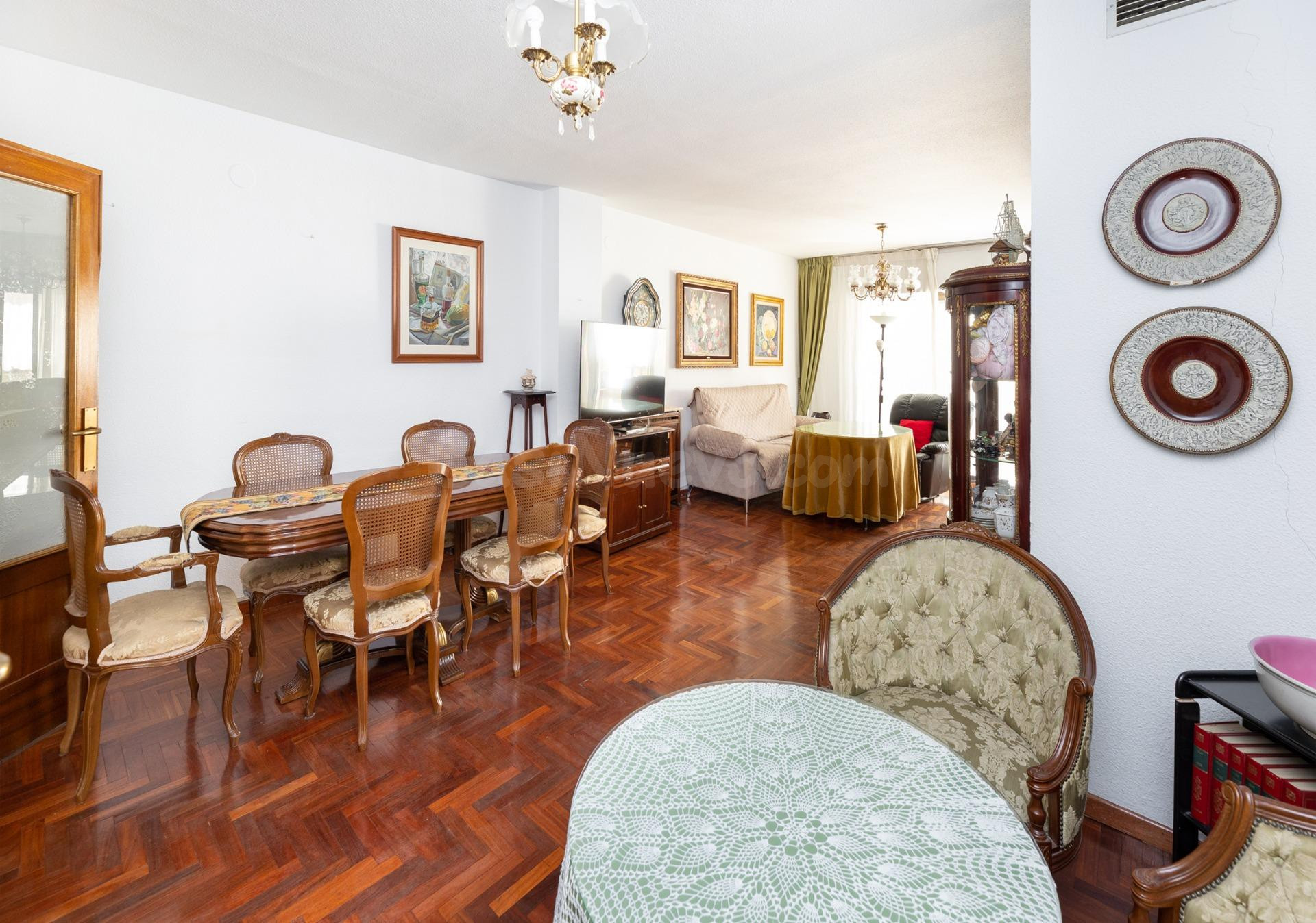 VIVIENDA EN ZONA CENTRO - ALHAMAR, CON PLAZA DE GARAJE Y CAL - foto 5