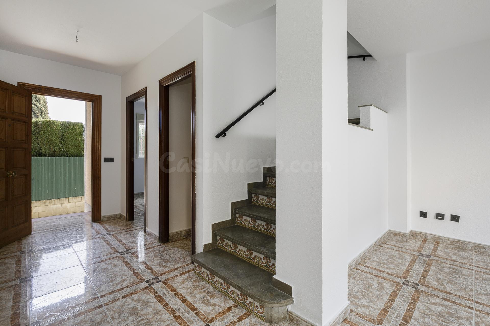 DÚPLEX EN VENTA EN OGIJARES – AMPLITUD, COMODIDAD Y ESPACIOS - foto 5