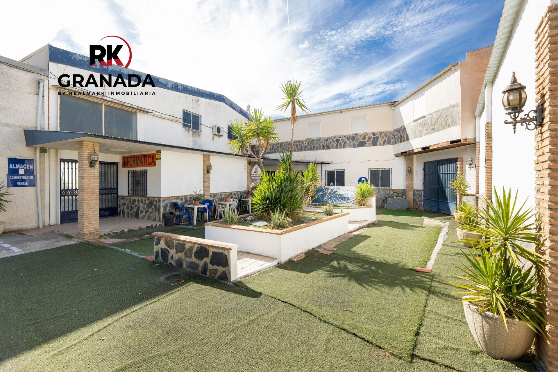 SE VENDE   RECINTO CON VARIAS DEPENDENCIAS (AVENIDA LOS ALAM