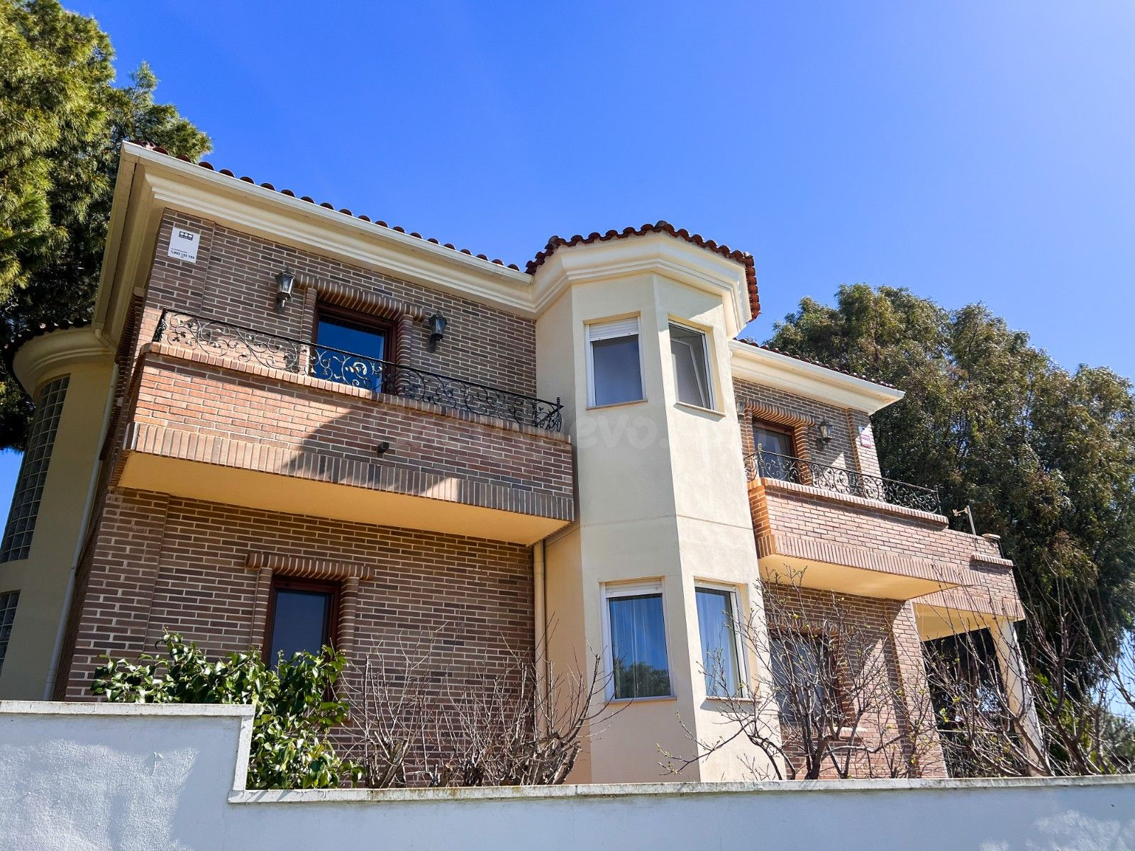 Magnífica villa, construida en 2005 y en excelente estado, s - foto 2