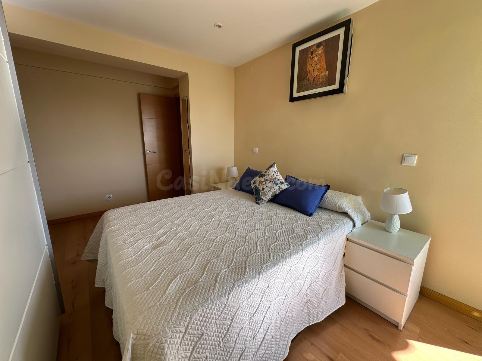 SE ALQUILA FANTASTICO APARTAMENTO EN BARRIO DEL PILAR!!! - foto 3