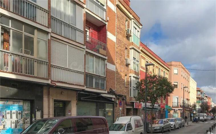 ¡GRAN OPORTUNIDAD EN PUENTE DE VALLECAS! - foto 2