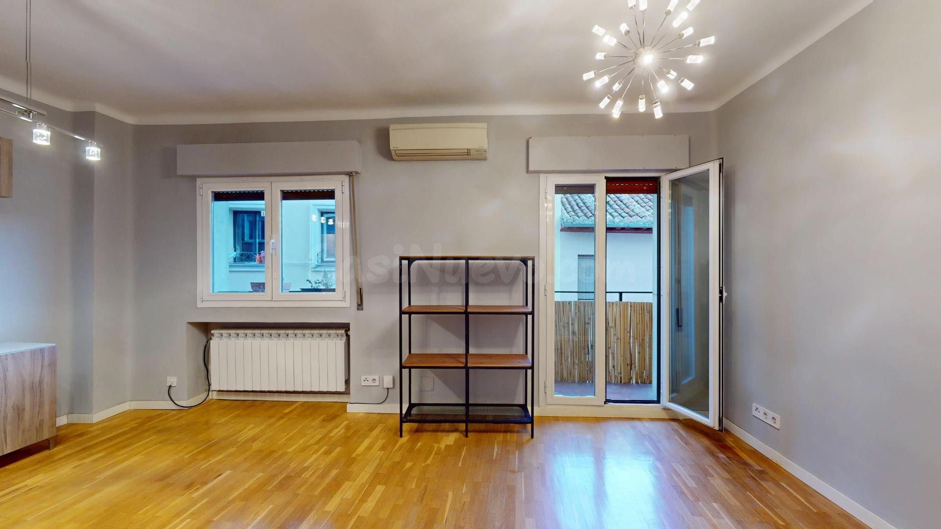ALQUILER DE VIVIENDA REFORMADA DE DOS DORMITORIOS EN LAVAPIÉ - foto 3
