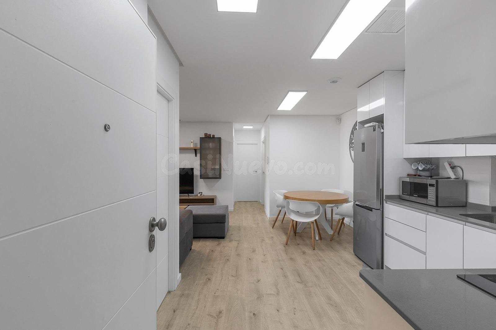 Oportunidad de Reestreno con 3 dorm 2 baños - foto 3
