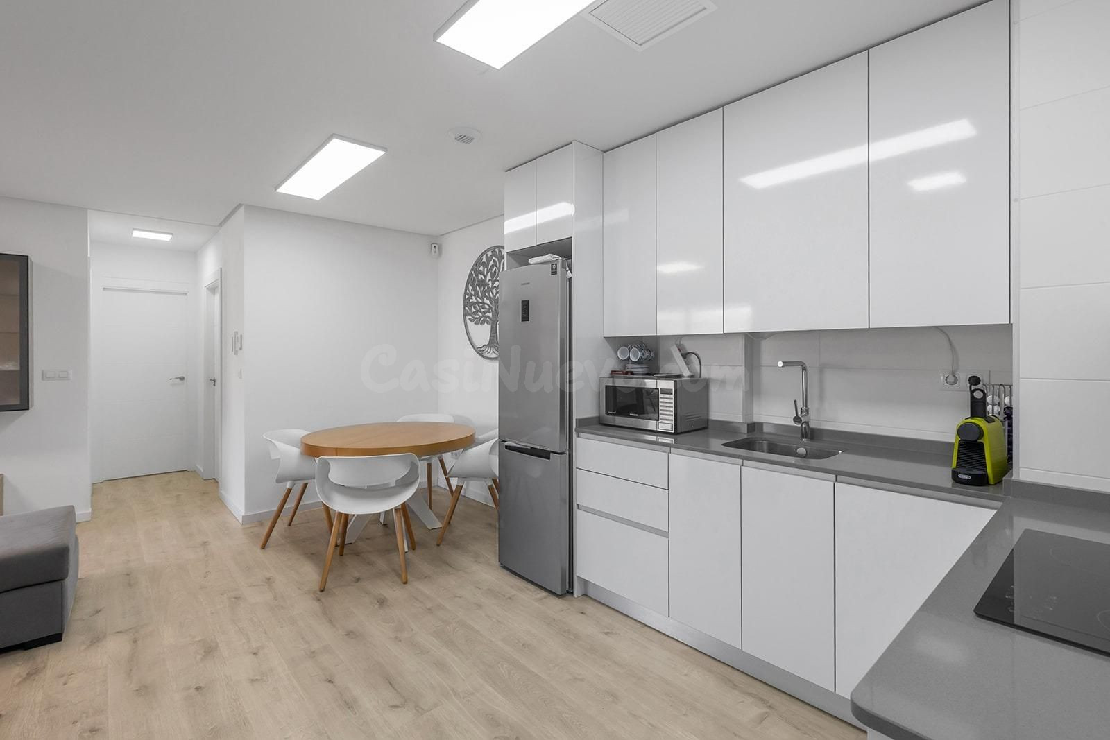 Oportunidad de Reestreno con 3 dorm 2 baños - foto 4