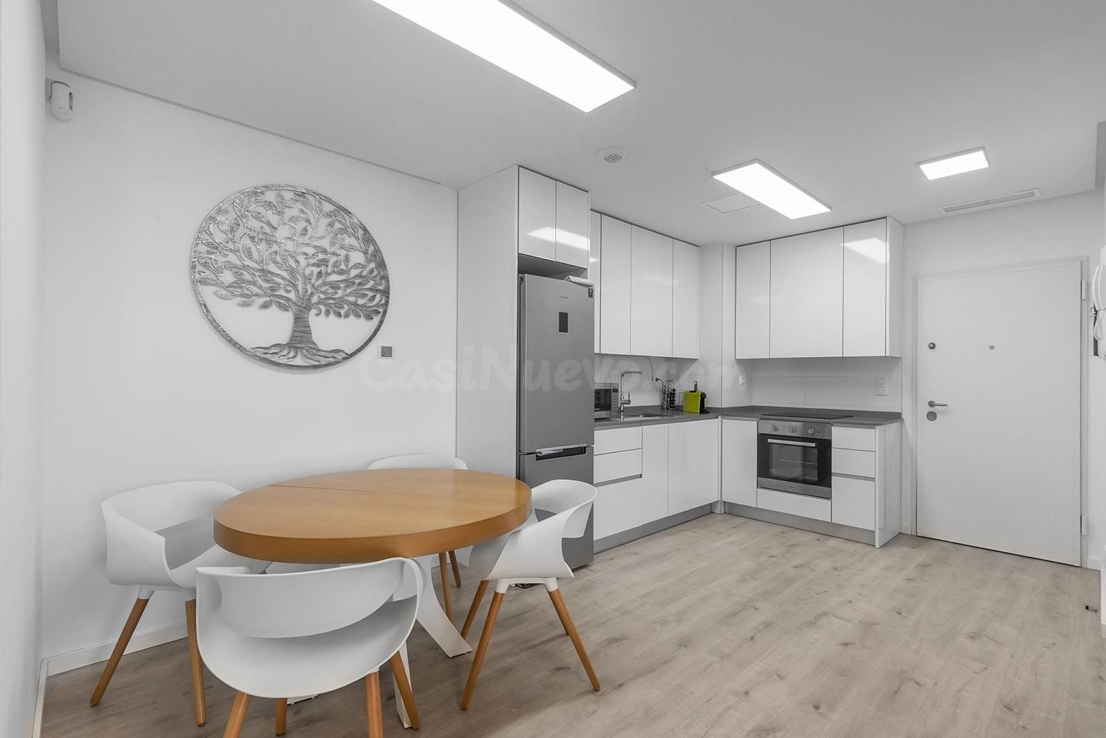 Oportunidad de Reestreno con 3 dorm 2 baños - foto 5