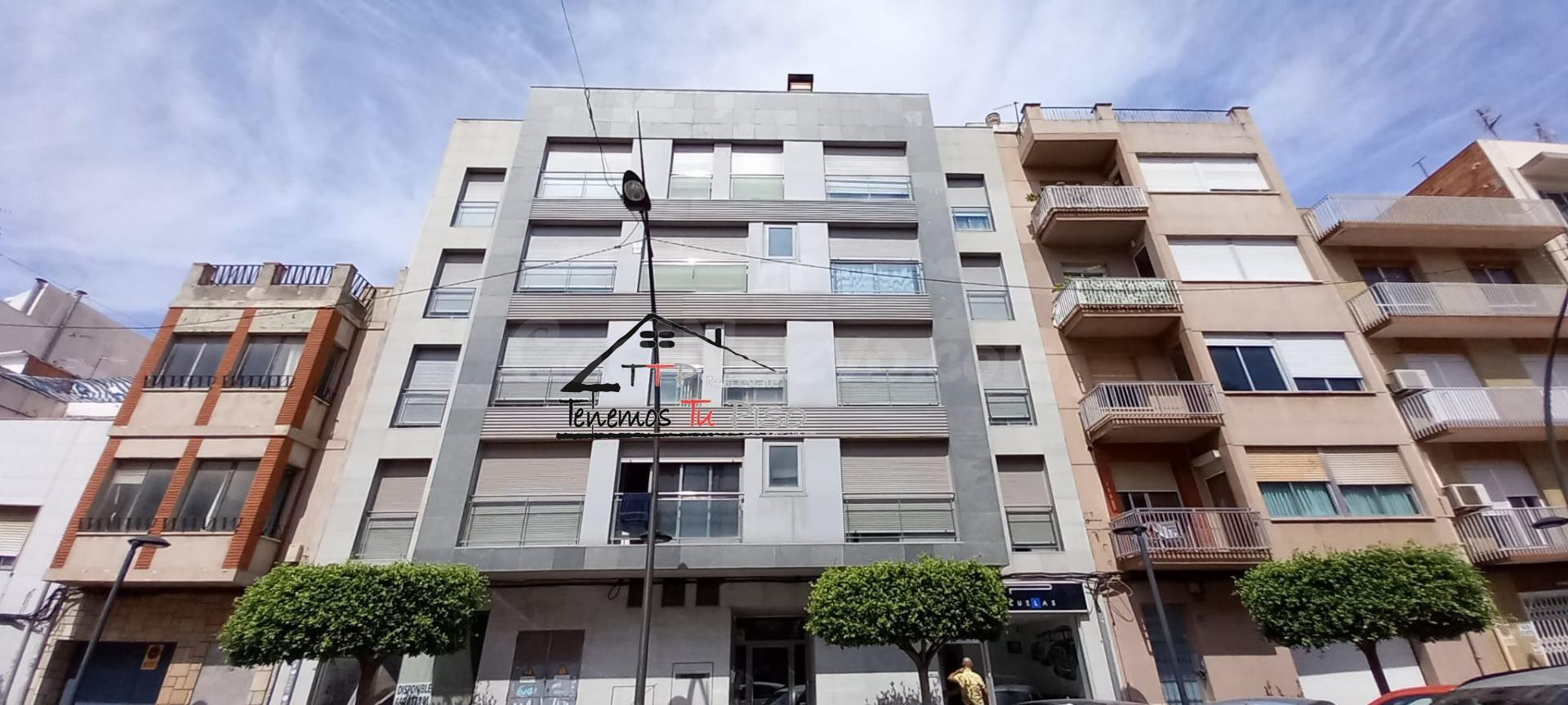 AVDA CATALUNYA; DÚPLEX CÉNTRICO CON PISCINA.
