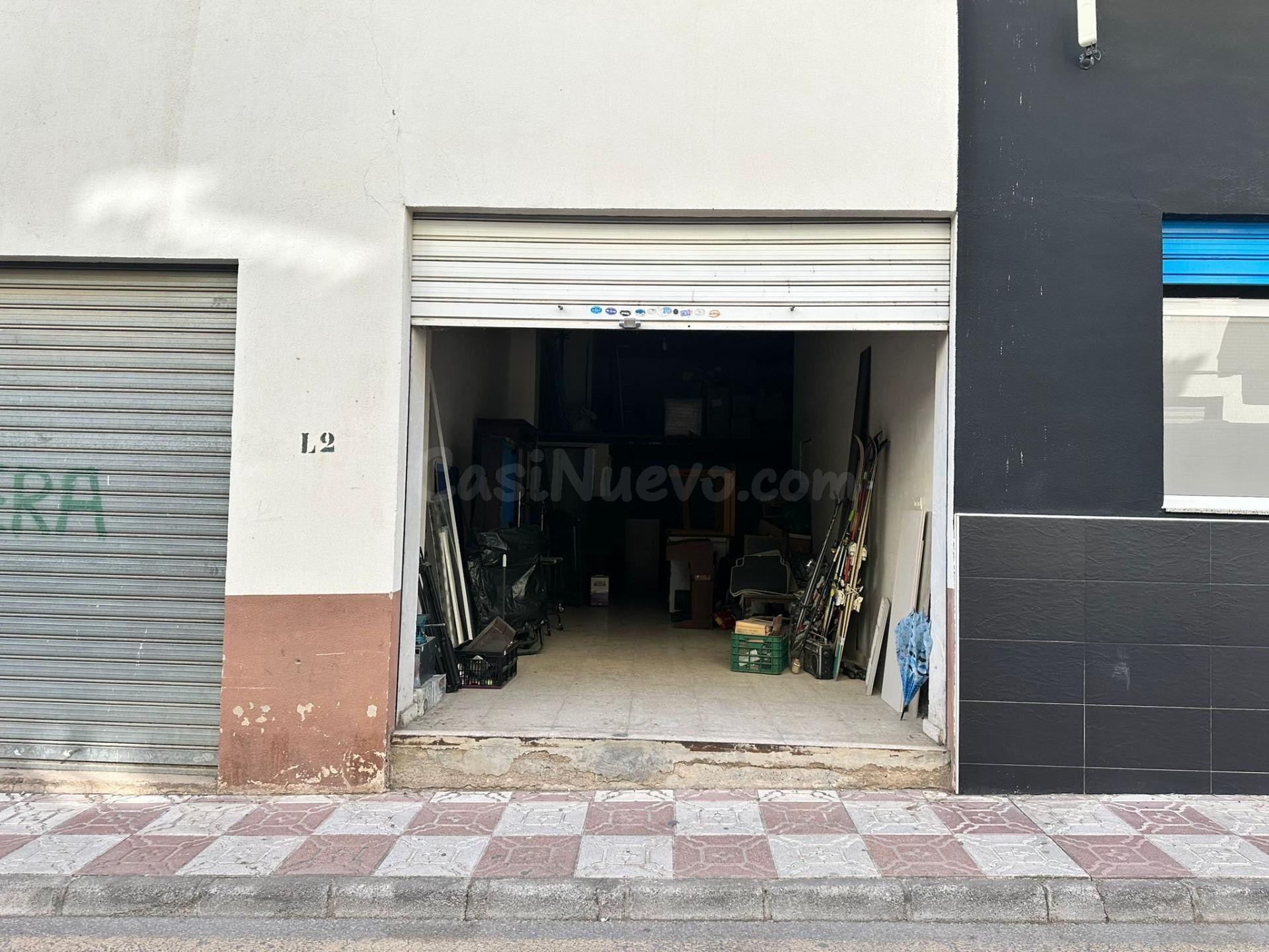 Amplio Almacén en La Zubia - Oportunidad Única