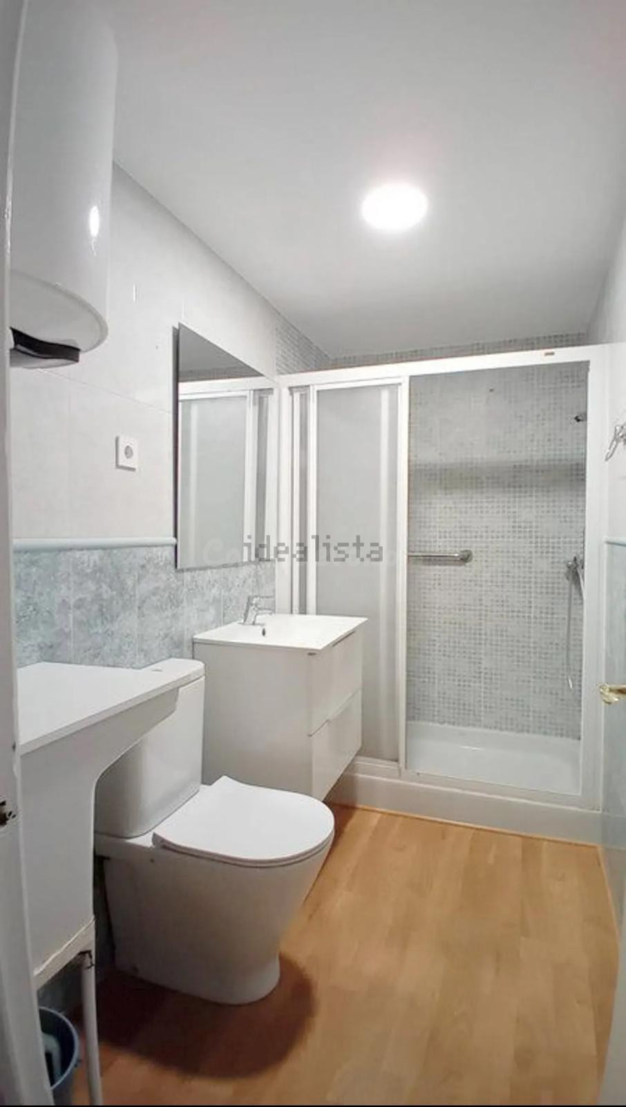 BUEN EDIFICIO Y ZONA - foto 2