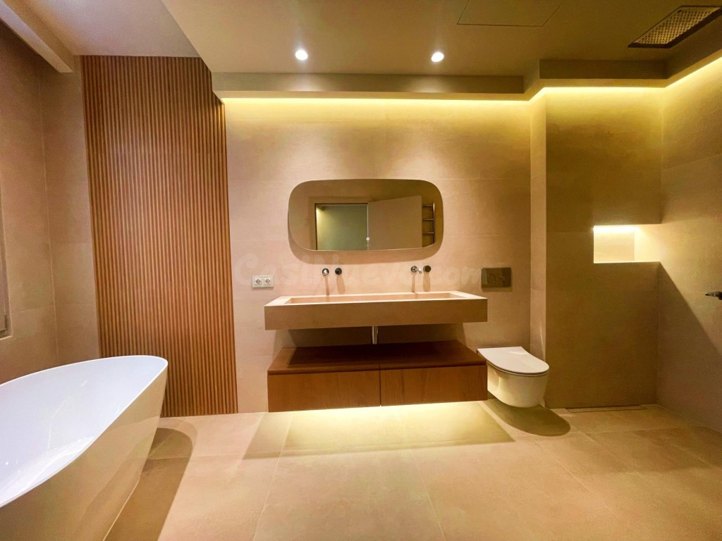 Vivienda de diseño a estrenar con carácter en pleno centro d - foto 2