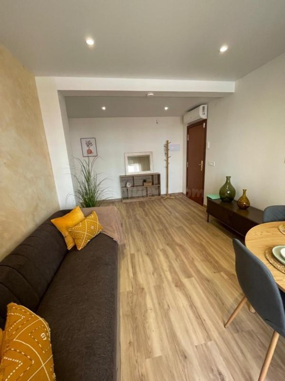 Venta de piso en Lo pagan, de 70m2 con 2 dormitorios y 1 bañ - foto 2