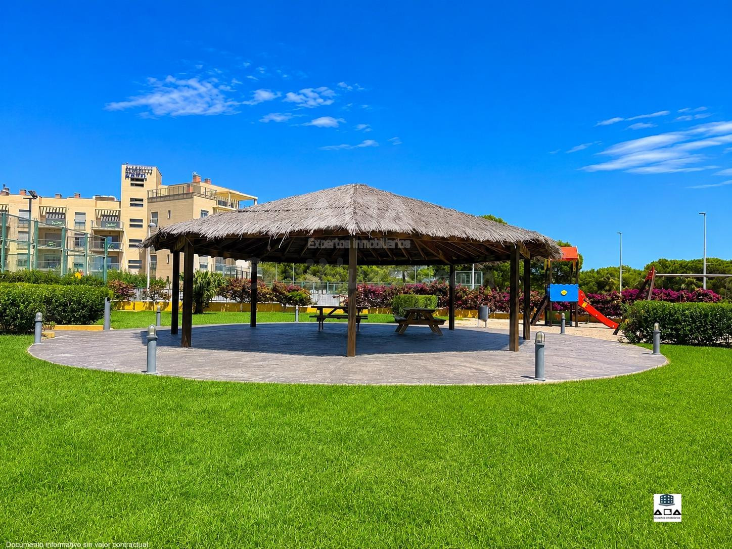 🌅 Bajo de Lujo con Jardín Privado en Primera Línea: Alcossebre Beach Resort | ABA Expertos Inmobiliarios.