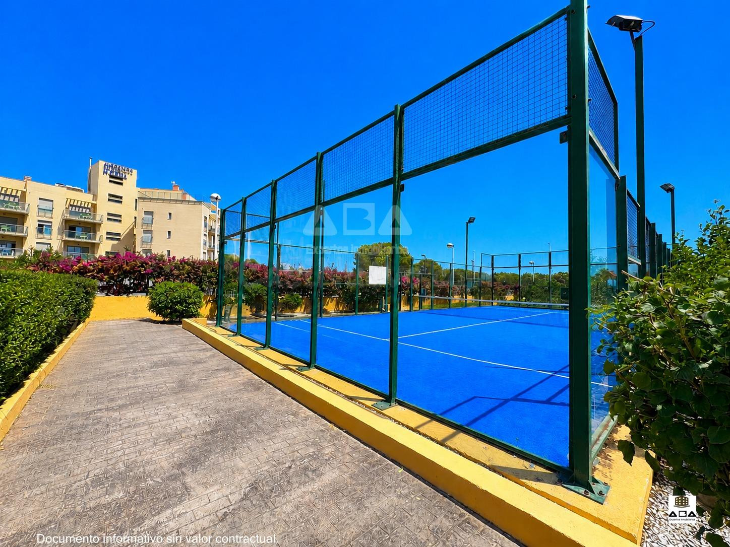 🌅 Bajo de Lujo con Jardín Privado en Primera Línea: Alcossebre Beach Resort | ABA Expertos Inmobiliarios. - foto 2