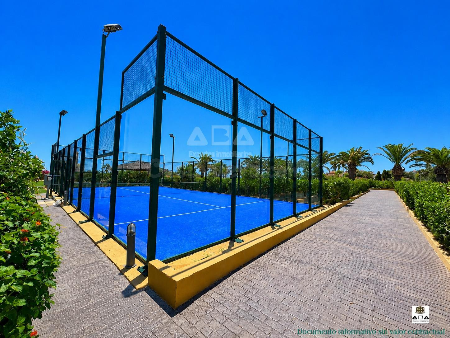 🌅 Bajo de Lujo con Jardín Privado en Primera Línea: Alcossebre Beach Resort | ABA Expertos Inmobiliarios. - foto 3