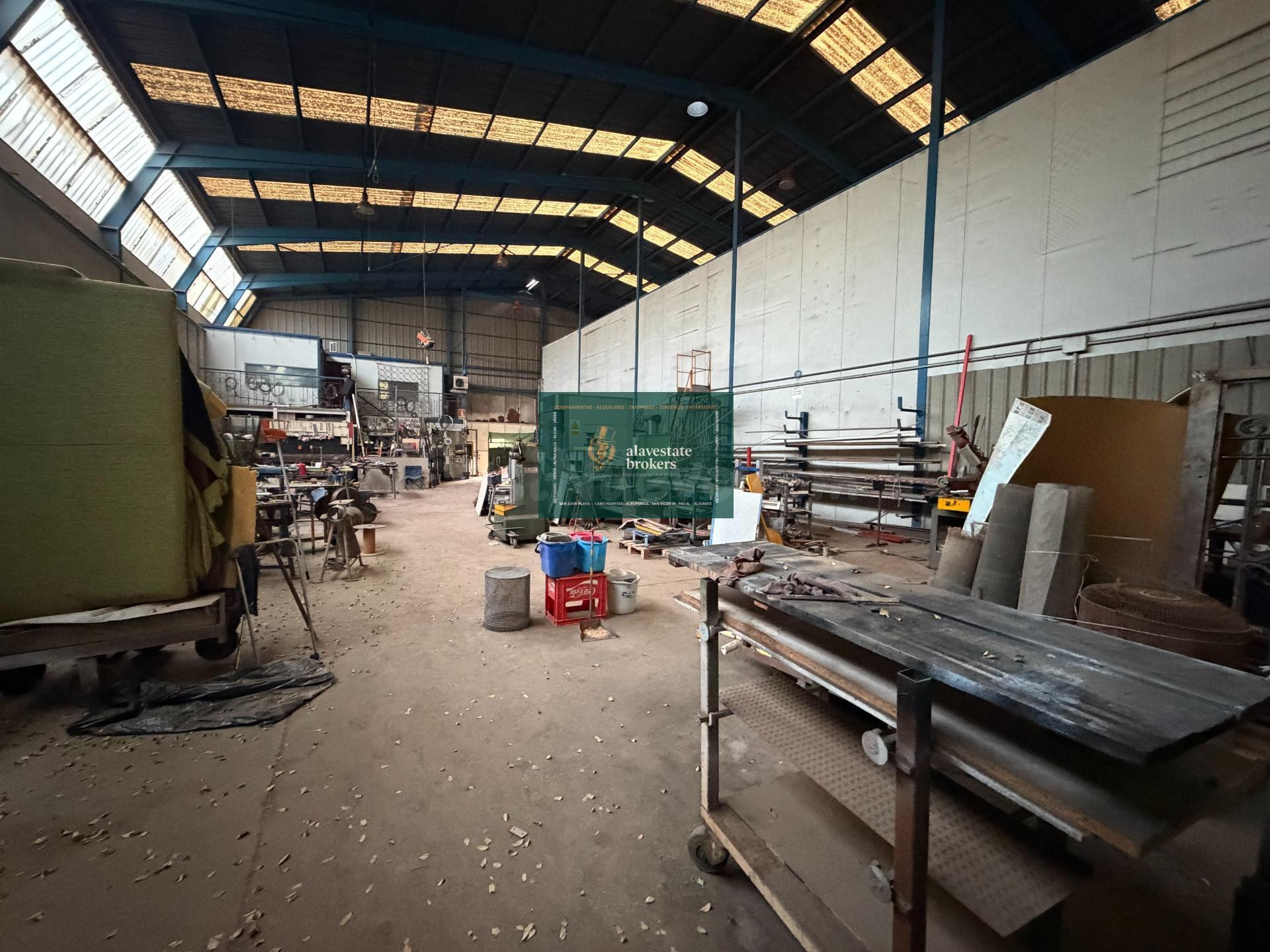 NAVE INDUSTRIAL EN SAN VICENTE DEL RASPEIG