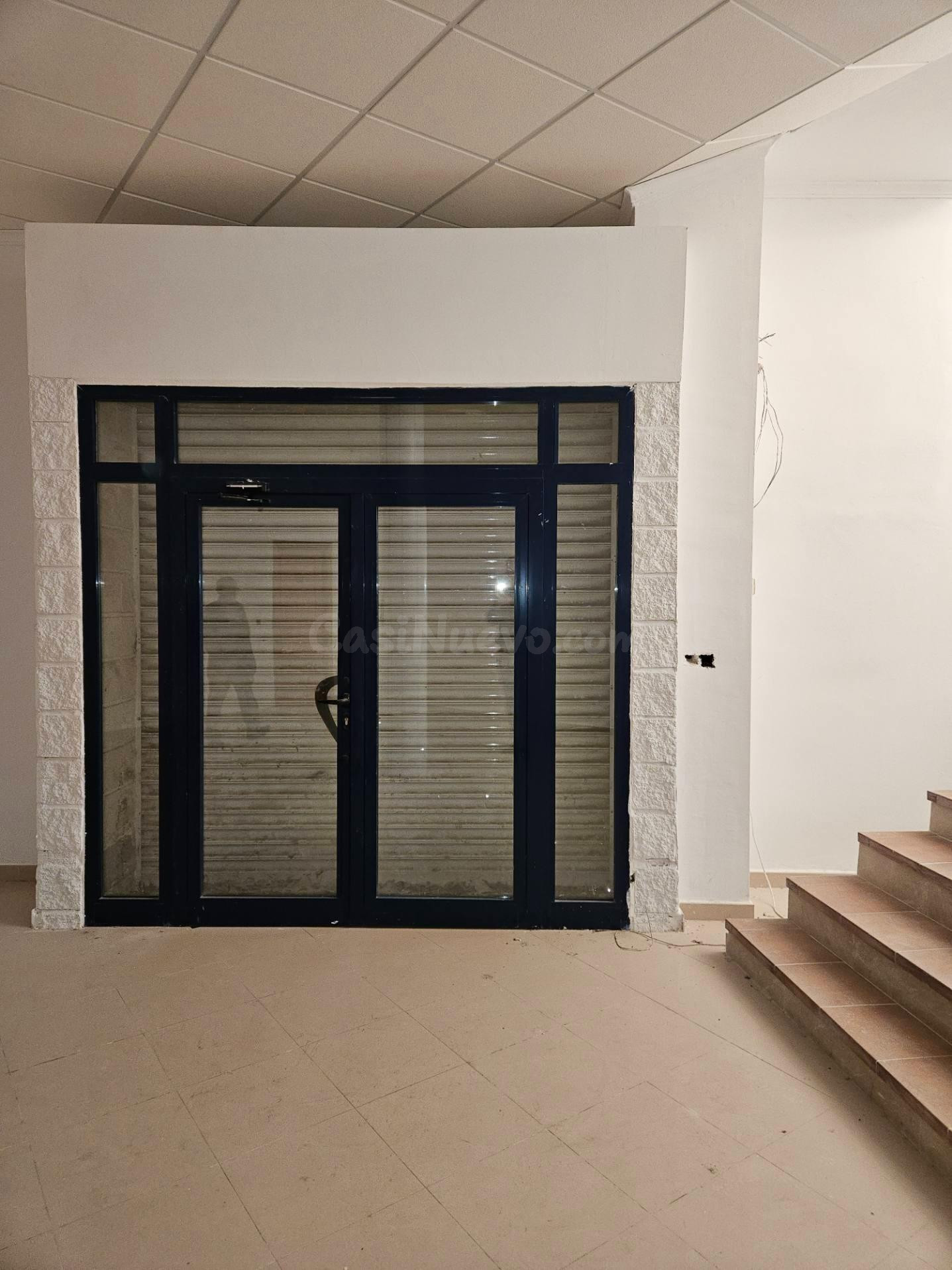 nave y oficinas ideal para centro de negocios / Mejor visita