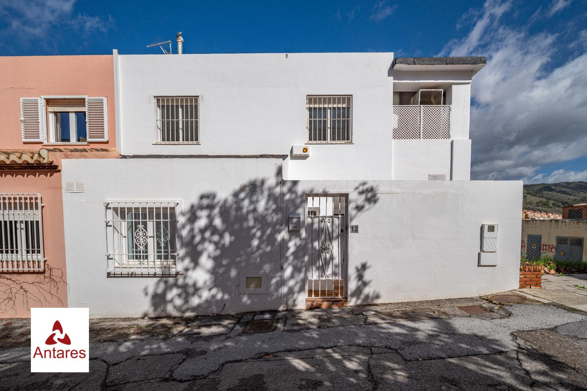 Exclusivo casa pareada en Urbanización El Serrallo - foto 3