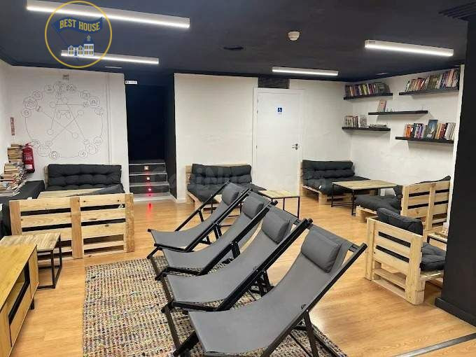 LOCAL EN VENTA CON INQUILINO EN FUNCIONAMIENTO – AV CONDES D - foto 3
