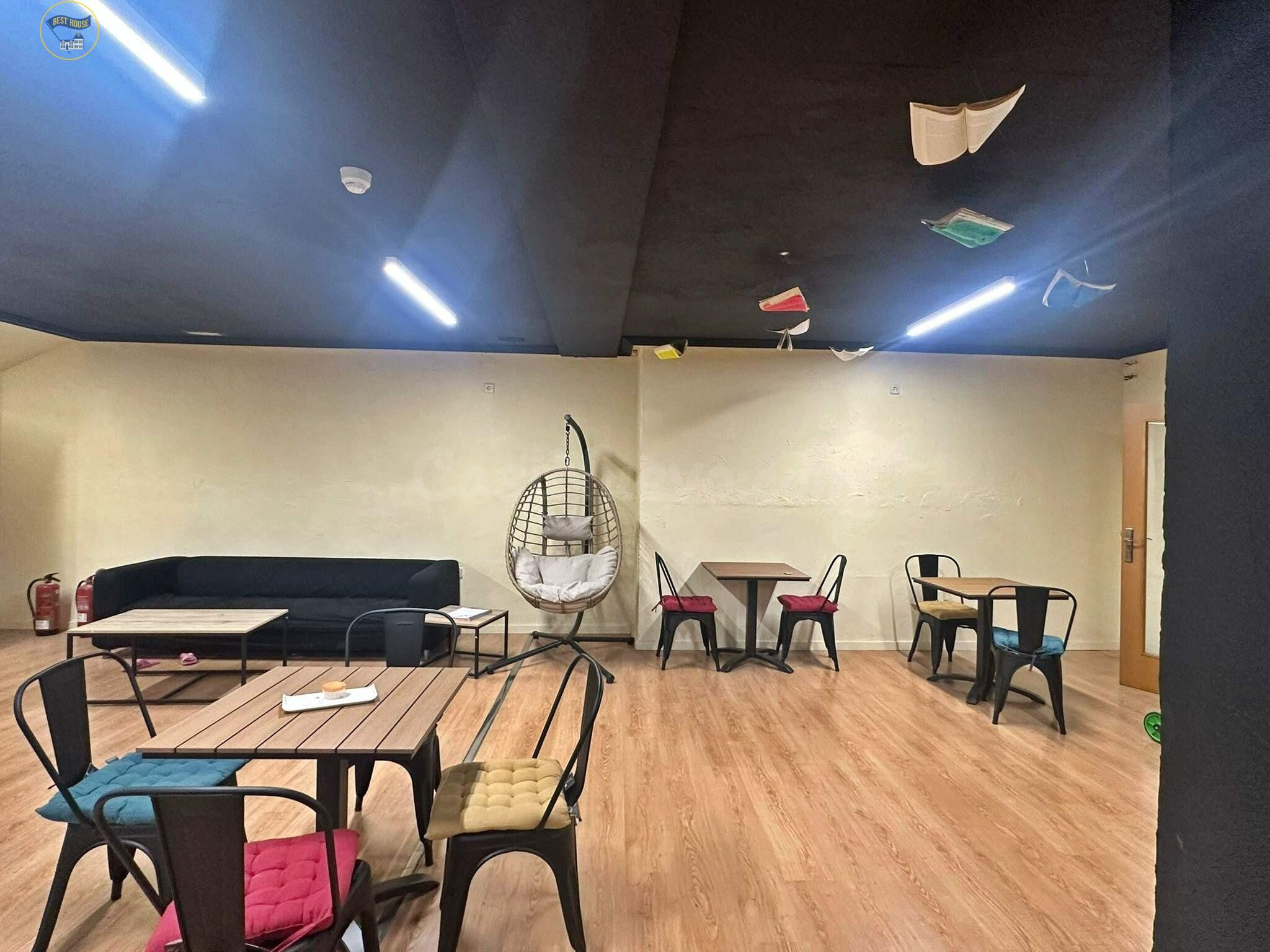 LOCAL EN VENTA CON INQUILINO EN FUNCIONAMIENTO – AV CONDES D - foto 4