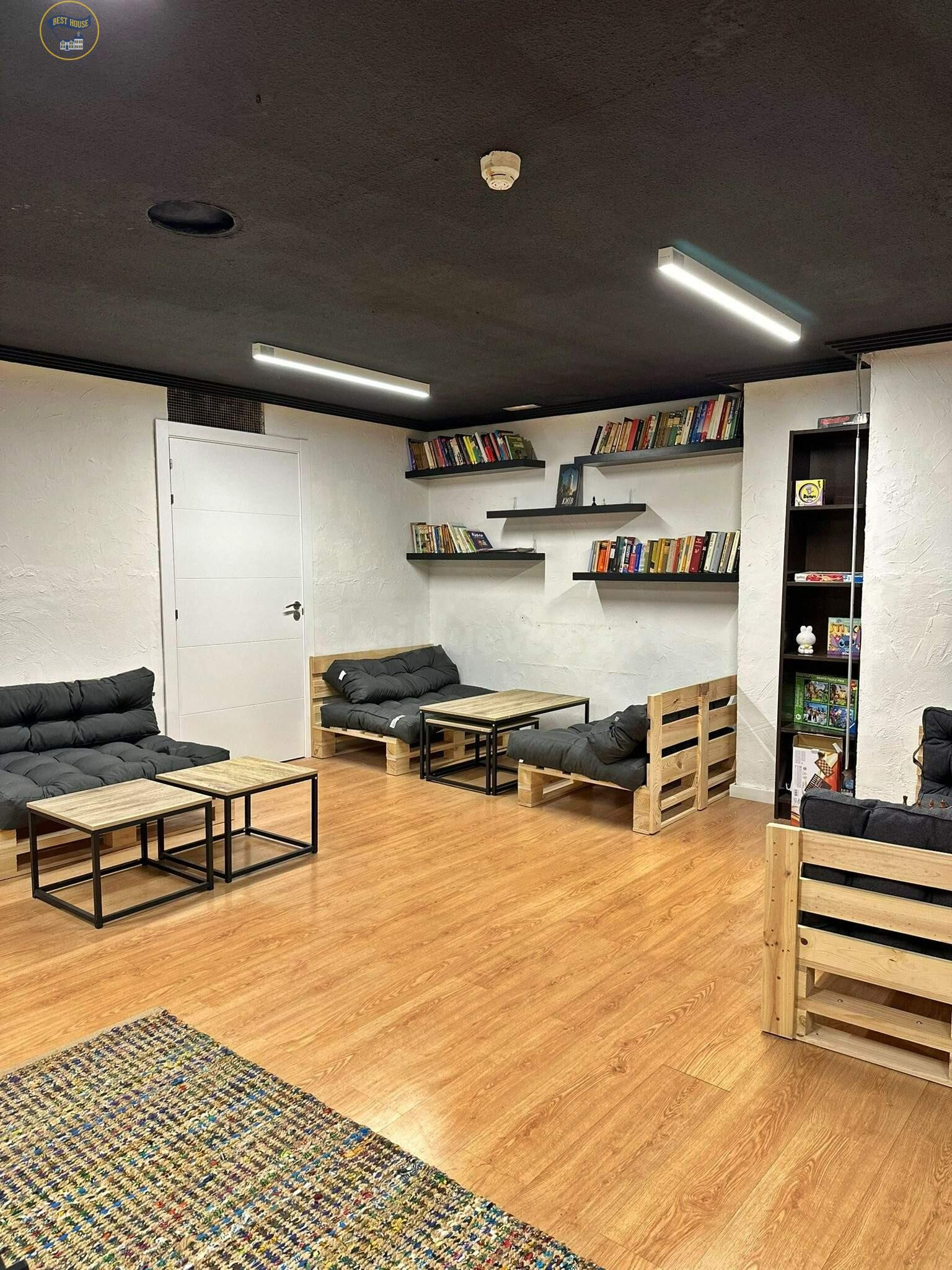 LOCAL EN VENTA CON INQUILINO EN FUNCIONAMIENTO – AV CONDES D - foto 5