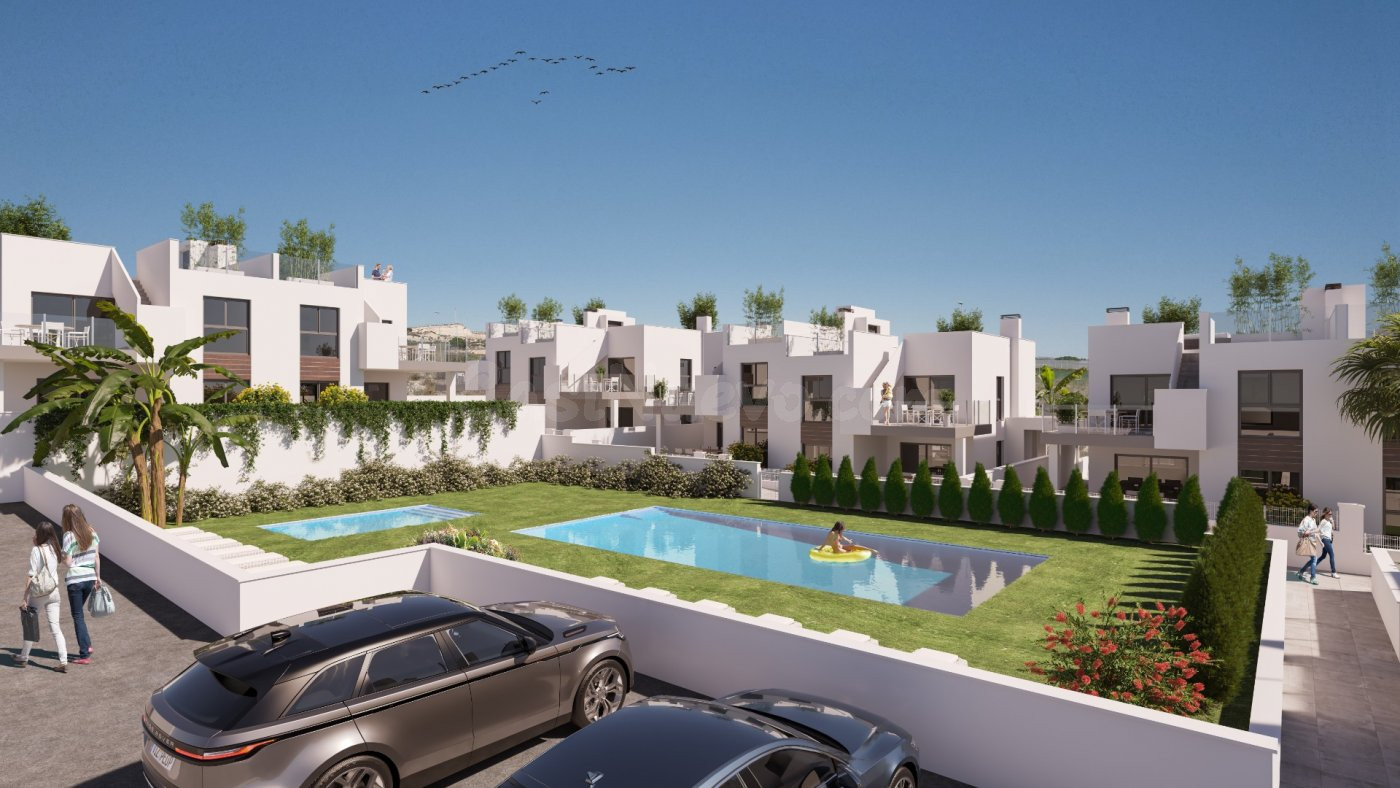 VILLA PAREADA DE NUEVA CONSTRUCCIÓN EN VISTABELLA - foto 2