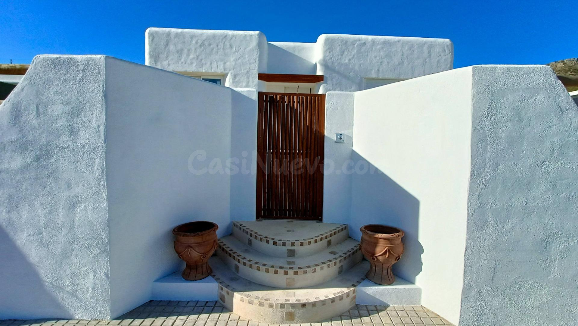 VILLA DE OBRA NUEVA ESTILO IBIZA EN POLOP - foto 3