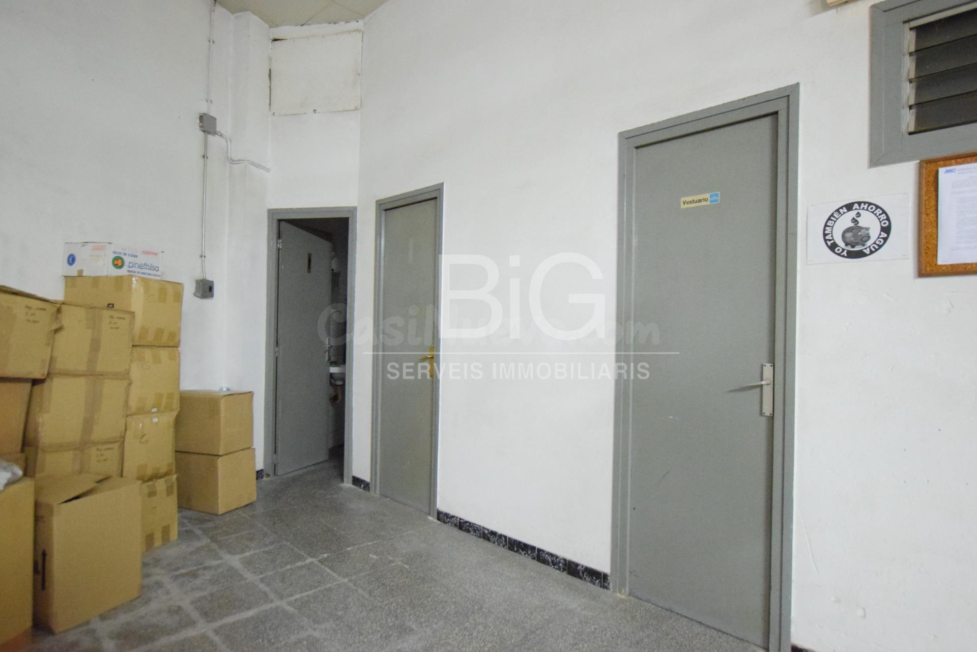 Nave comercial en venta en Cerdanyola Sud - foto 5