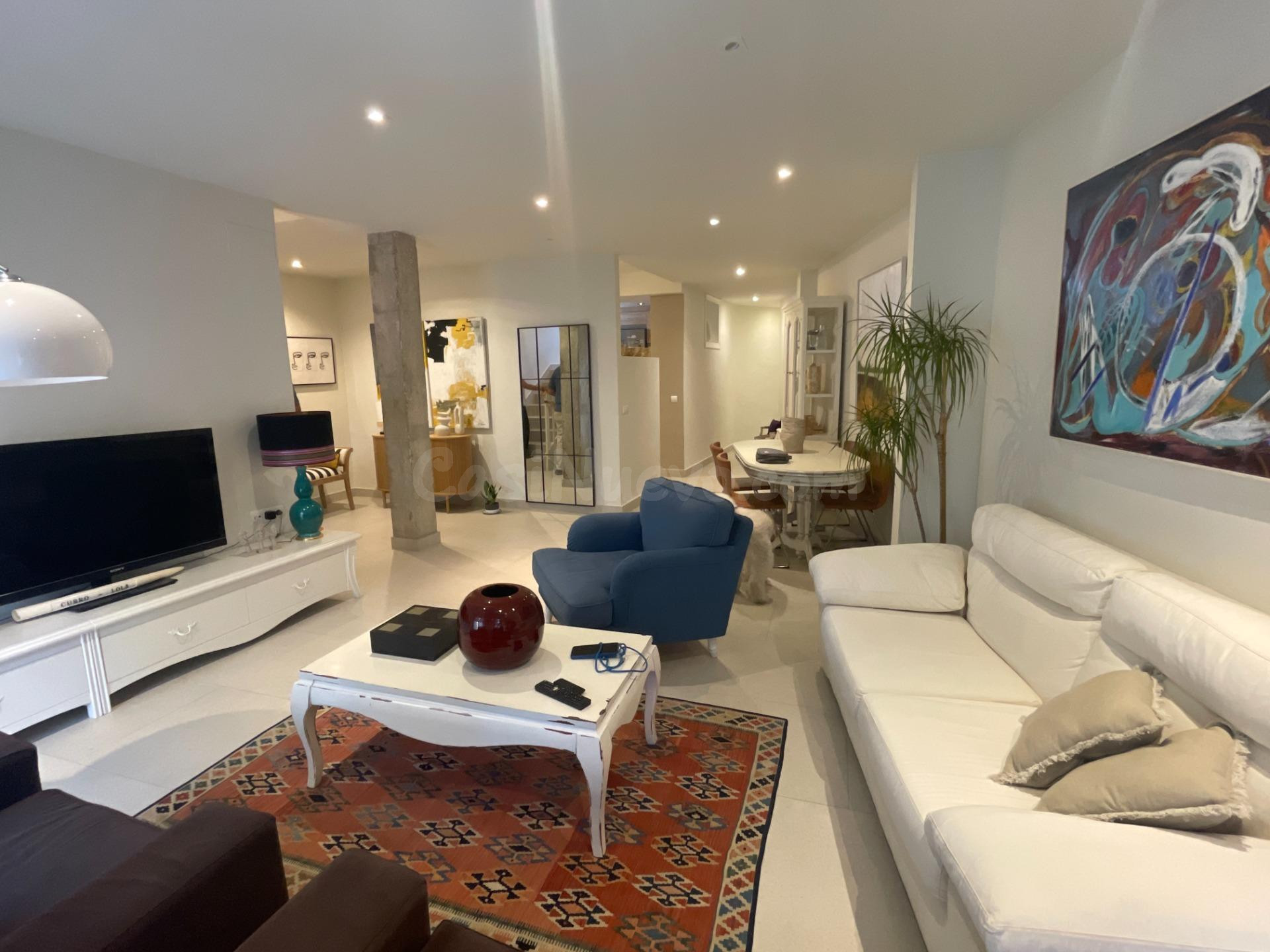 Exclusiva vivienda de lujo en el corazón de Dos Hermanas – - foto 2