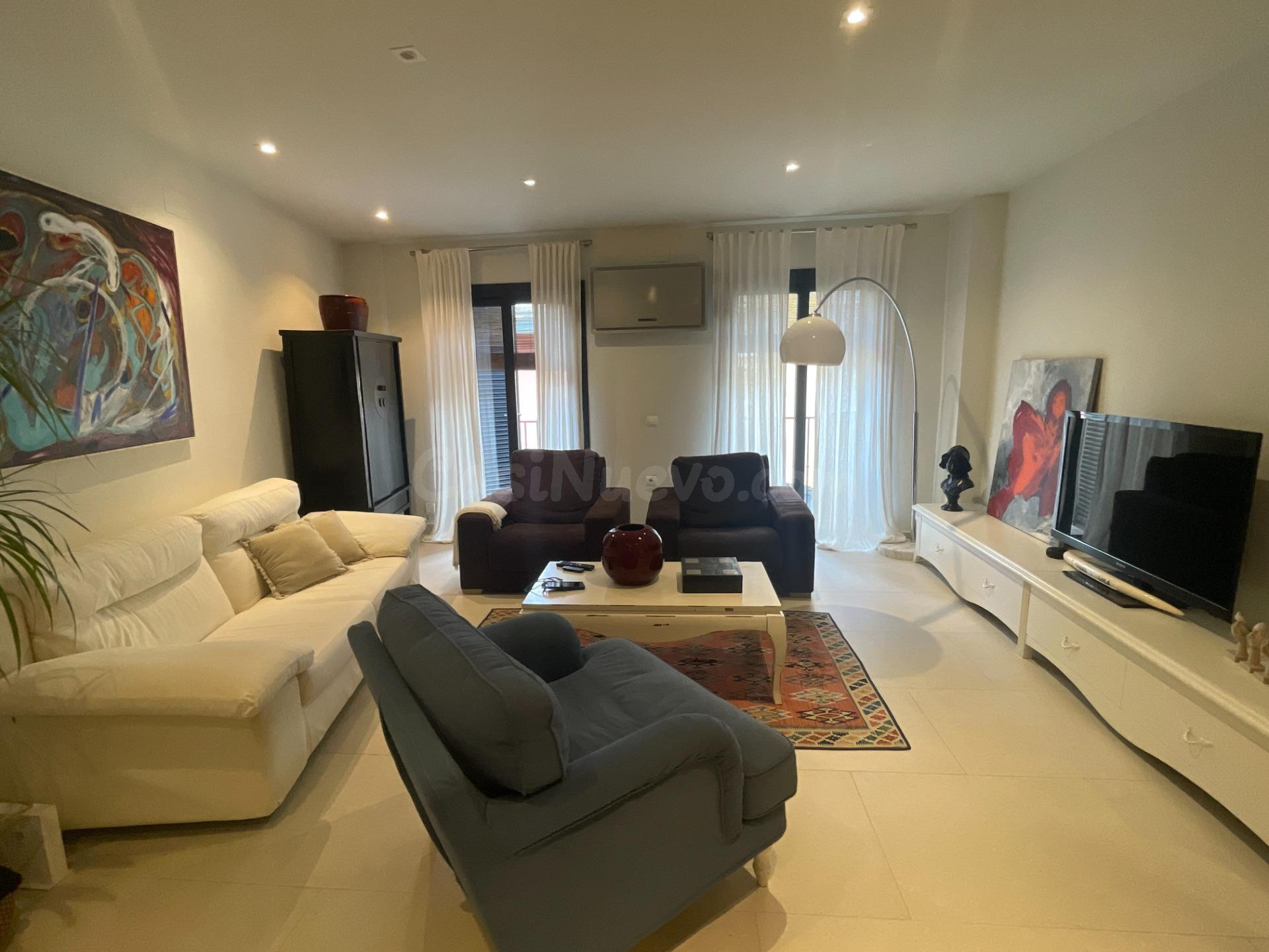 Exclusiva vivienda de lujo en el corazón de Dos Hermanas – - foto 4
