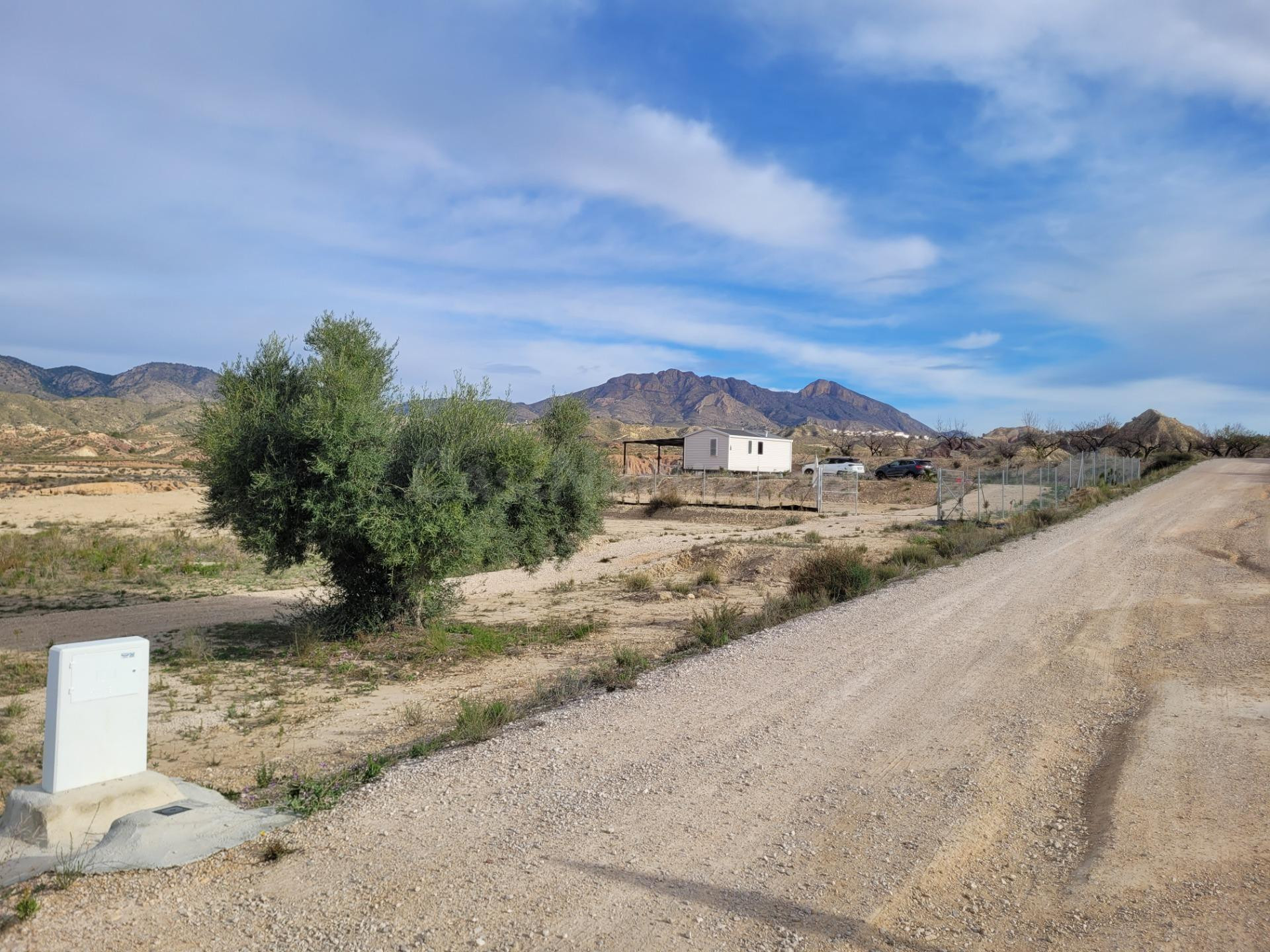 TERRENO CON CASA EN ABANILLA - foto 3