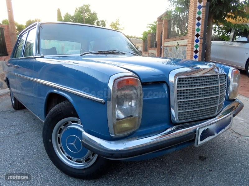 Mercedes 220