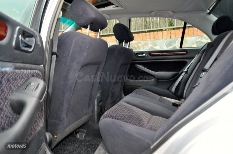 Honda Accord - foto 4