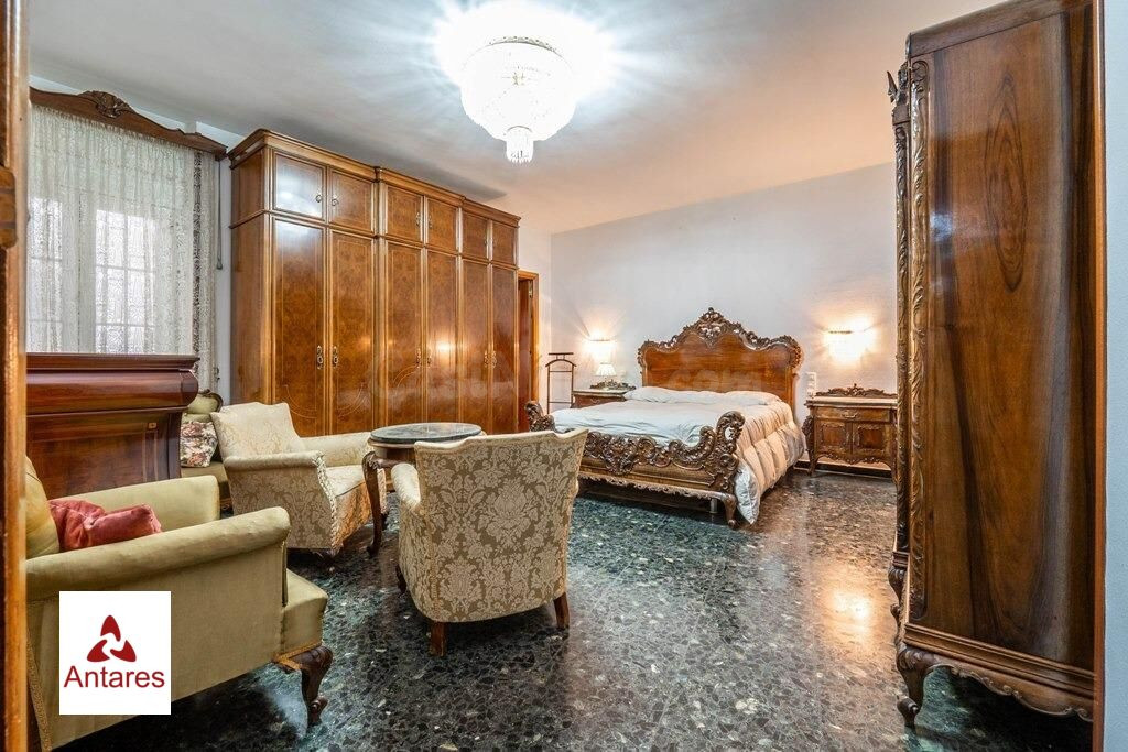 Pisazo en venta en calle Obispo Hurtado - foto 3