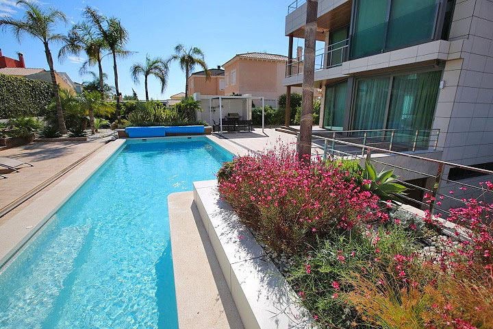 Exclusiva Villa de Lujo en La Zenia, Orihuela Costa - foto 2