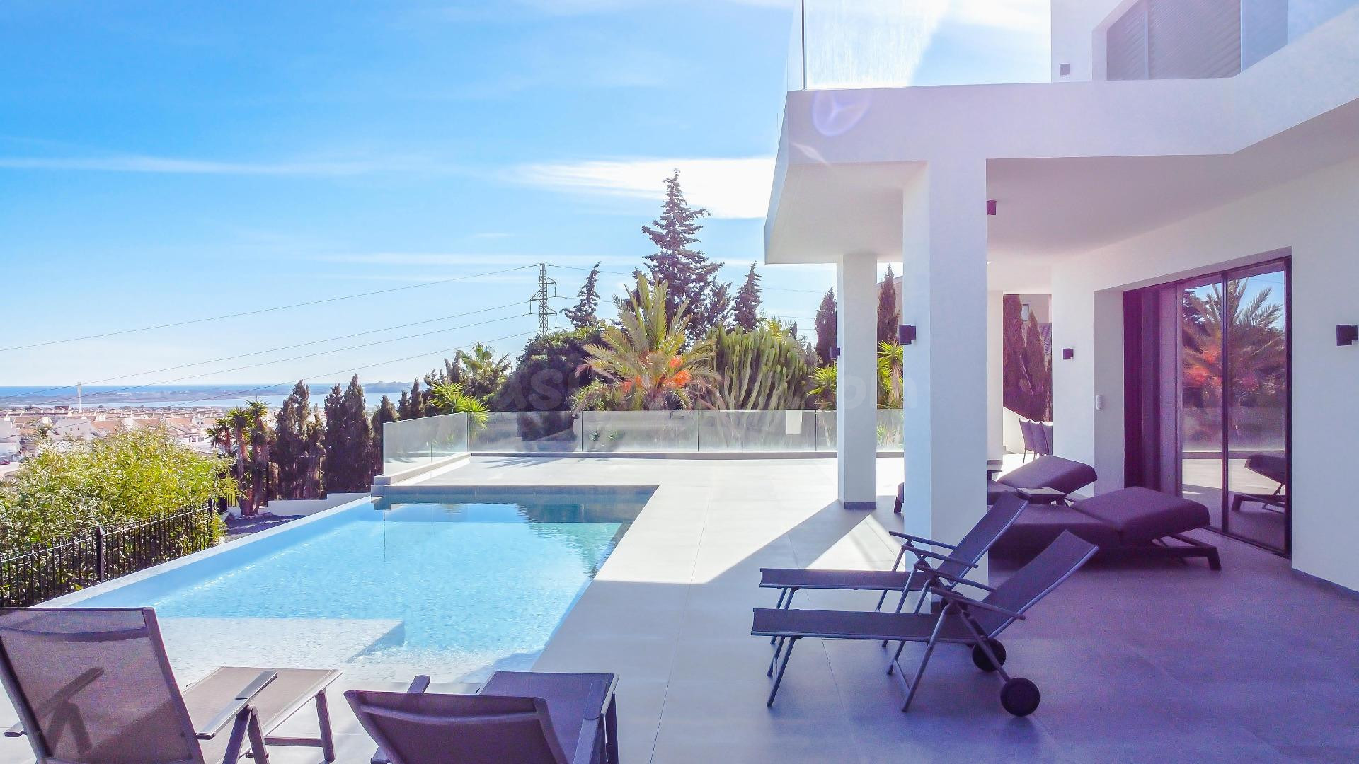 Espectacular villa de lujo con apartamento de invitados priv - foto 4