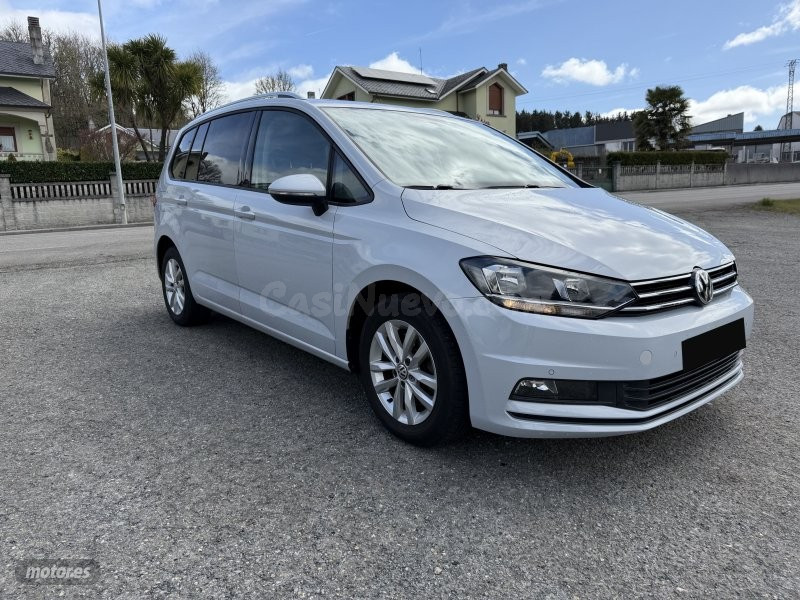 Volkswagen Touran - foto 5
