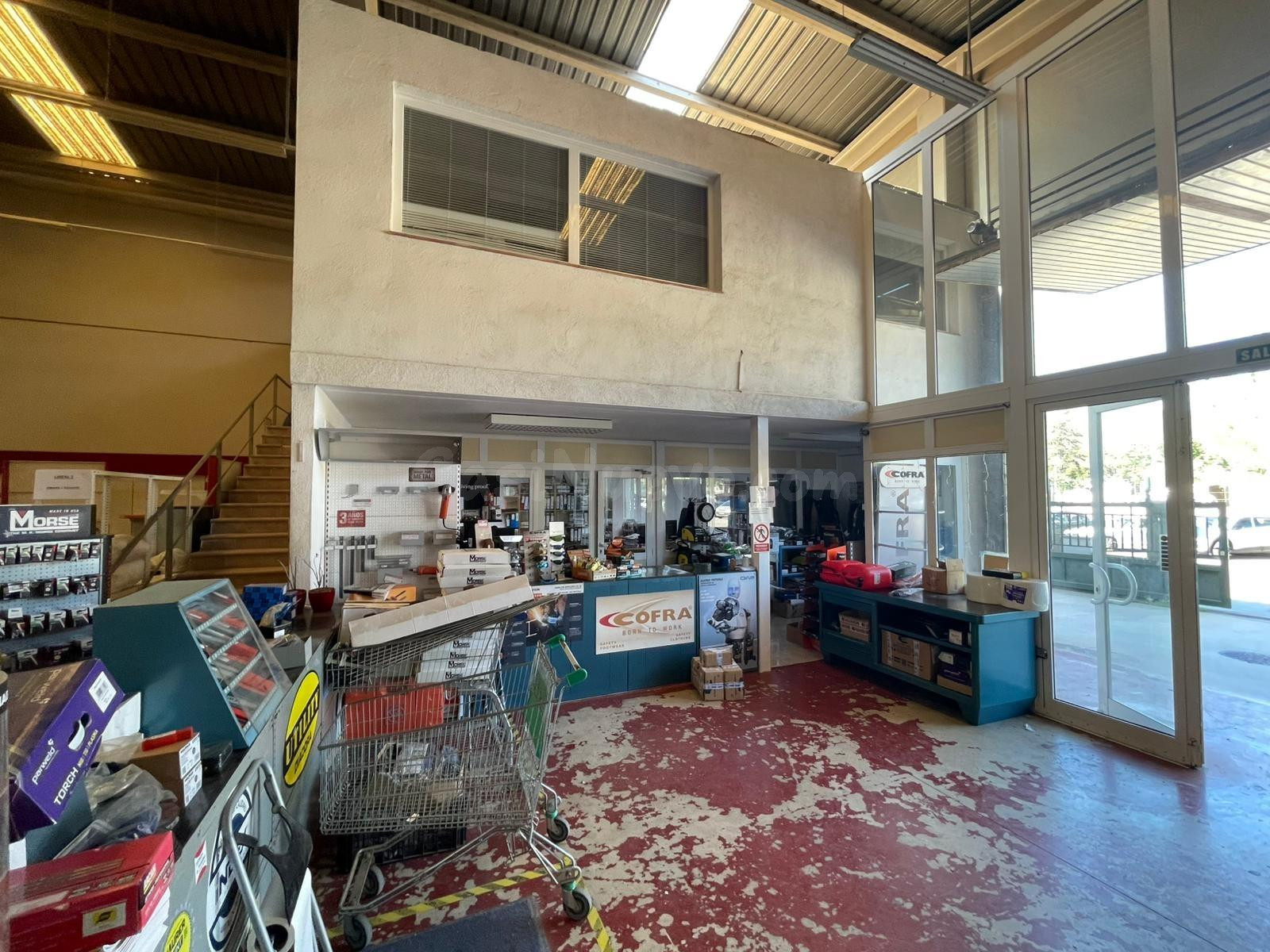 Nave industrial en venta en zona estratégica de La Pobla de  - foto 3