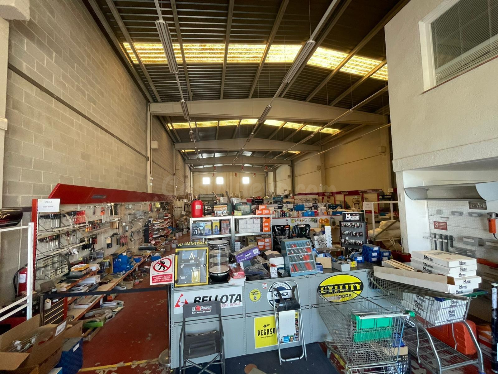 Nave industrial en venta en zona estratégica de La Pobla de  - foto 4